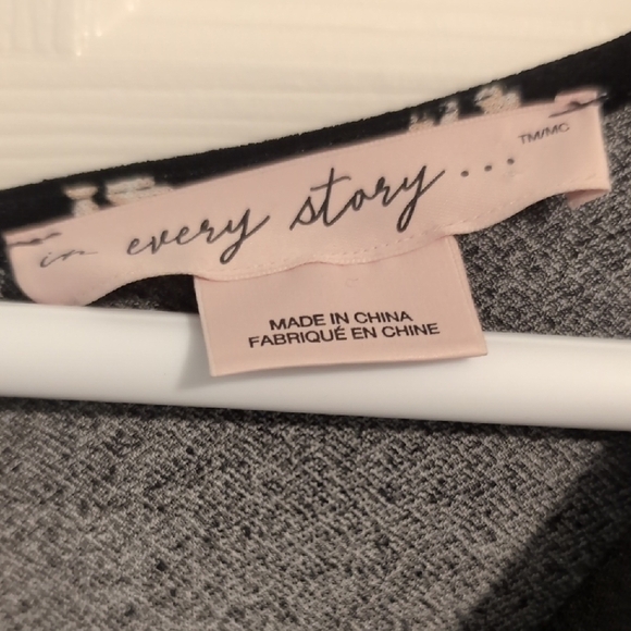 Penningtons Black Flutter Sleeve Jumpsuit With Belt V-Neck. Size 2X EUC - Picture 5 of 9